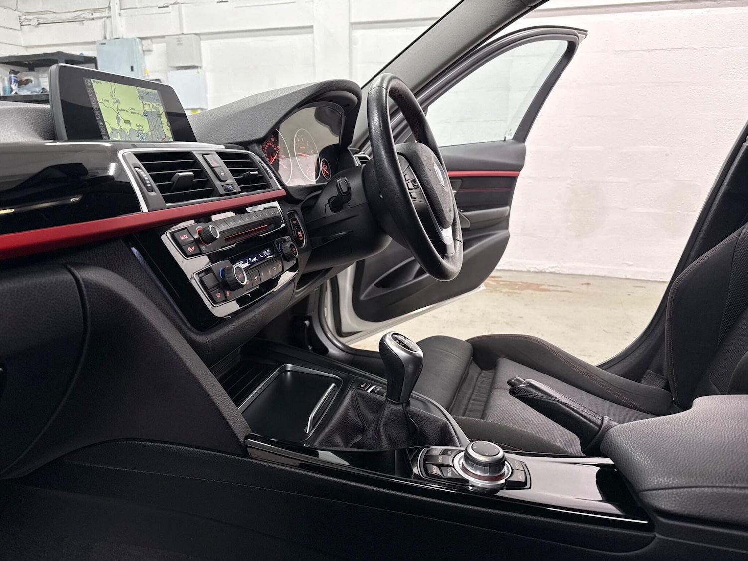 Used BMW 3 Series 2016 for sale - 76964493: Photo 45