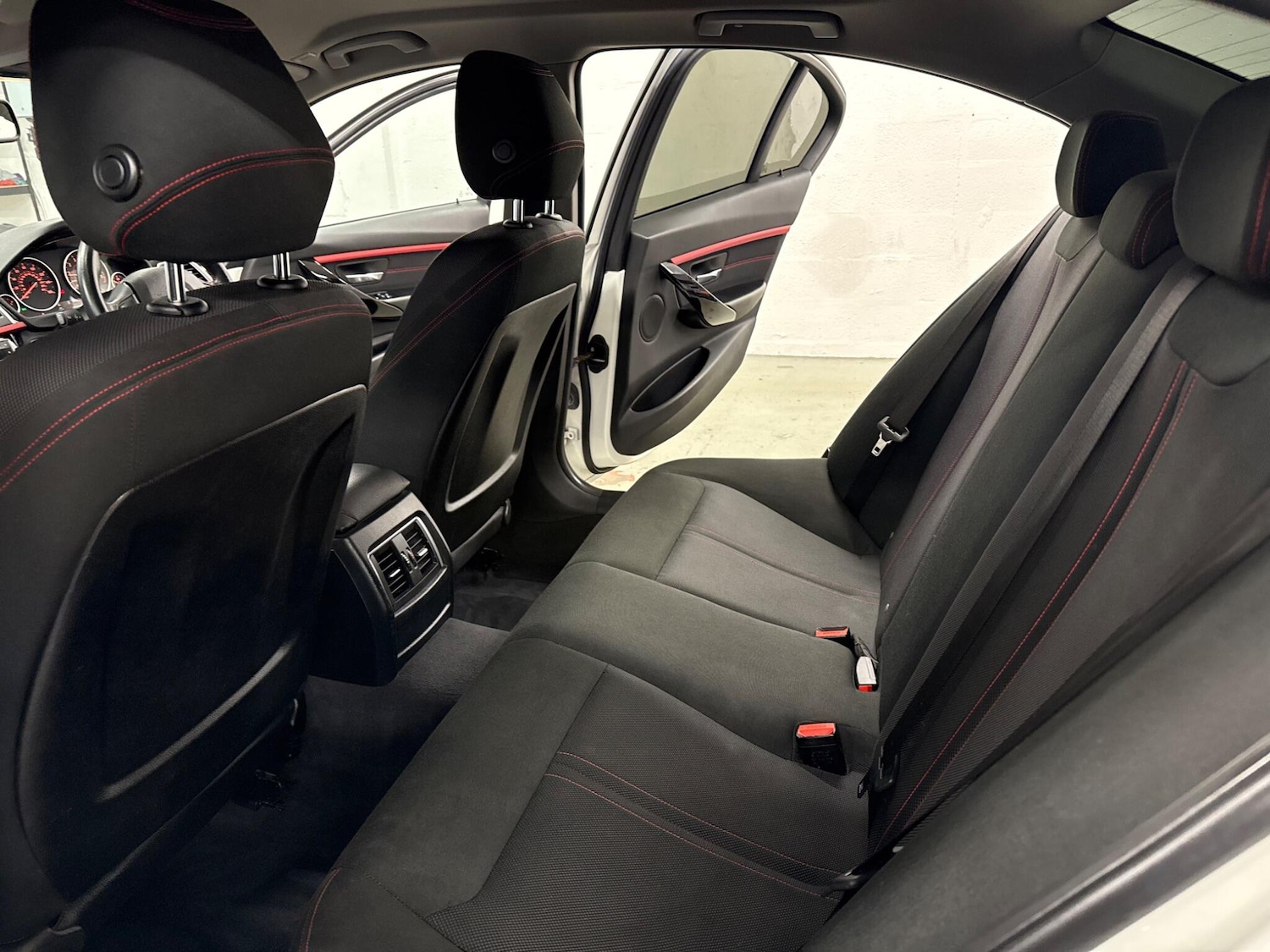 Used BMW 3 Series 2016 for sale - 76964493: Photo 48