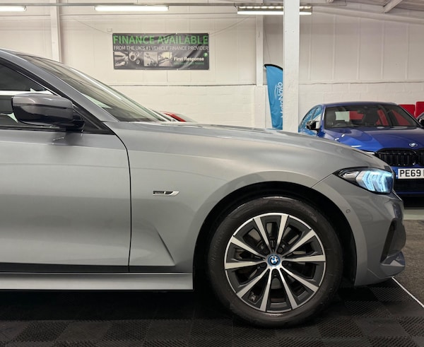 Used BMW 3 Series 2023 for sale - 76337538: Photo 40