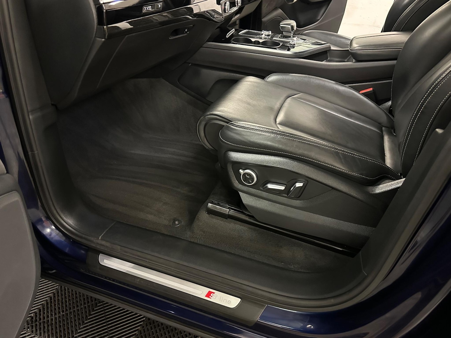 Used Audi Q7 2019 for sale - 76336892: Photo 60