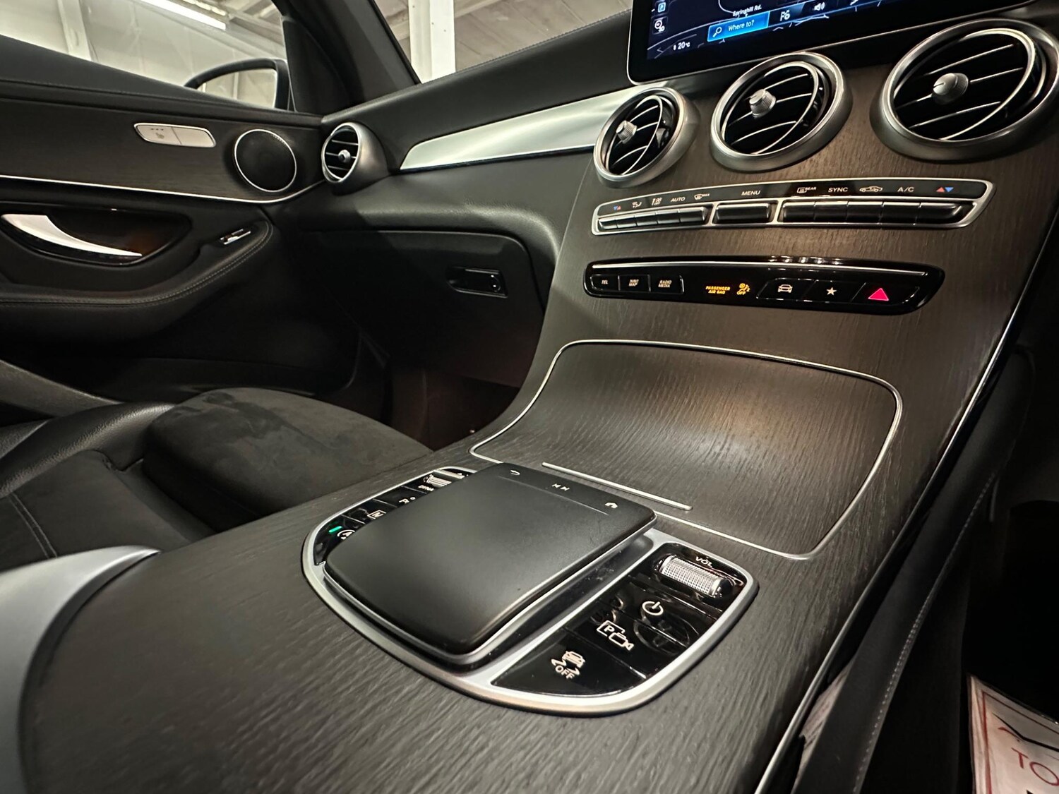 Used Mercedes-Benz GLC 2020 for sale - 77723919: Photo 54