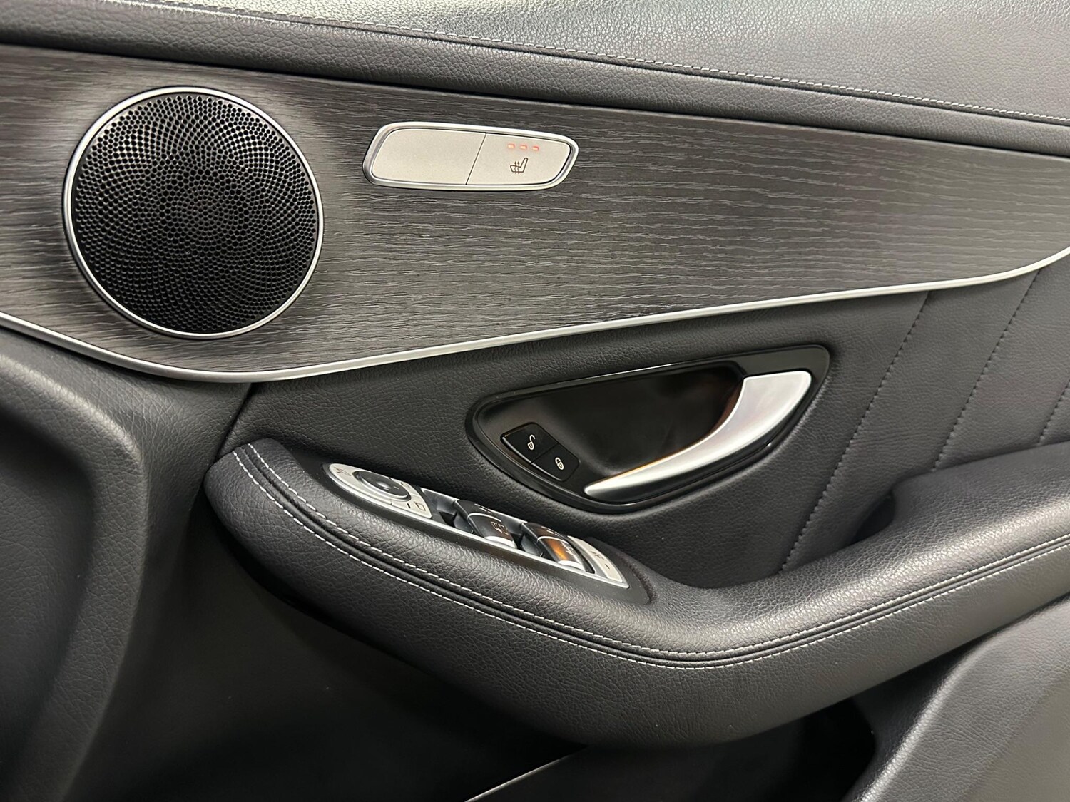 Used Mercedes-Benz GLC 2020 for sale - 77723919: Photo 59