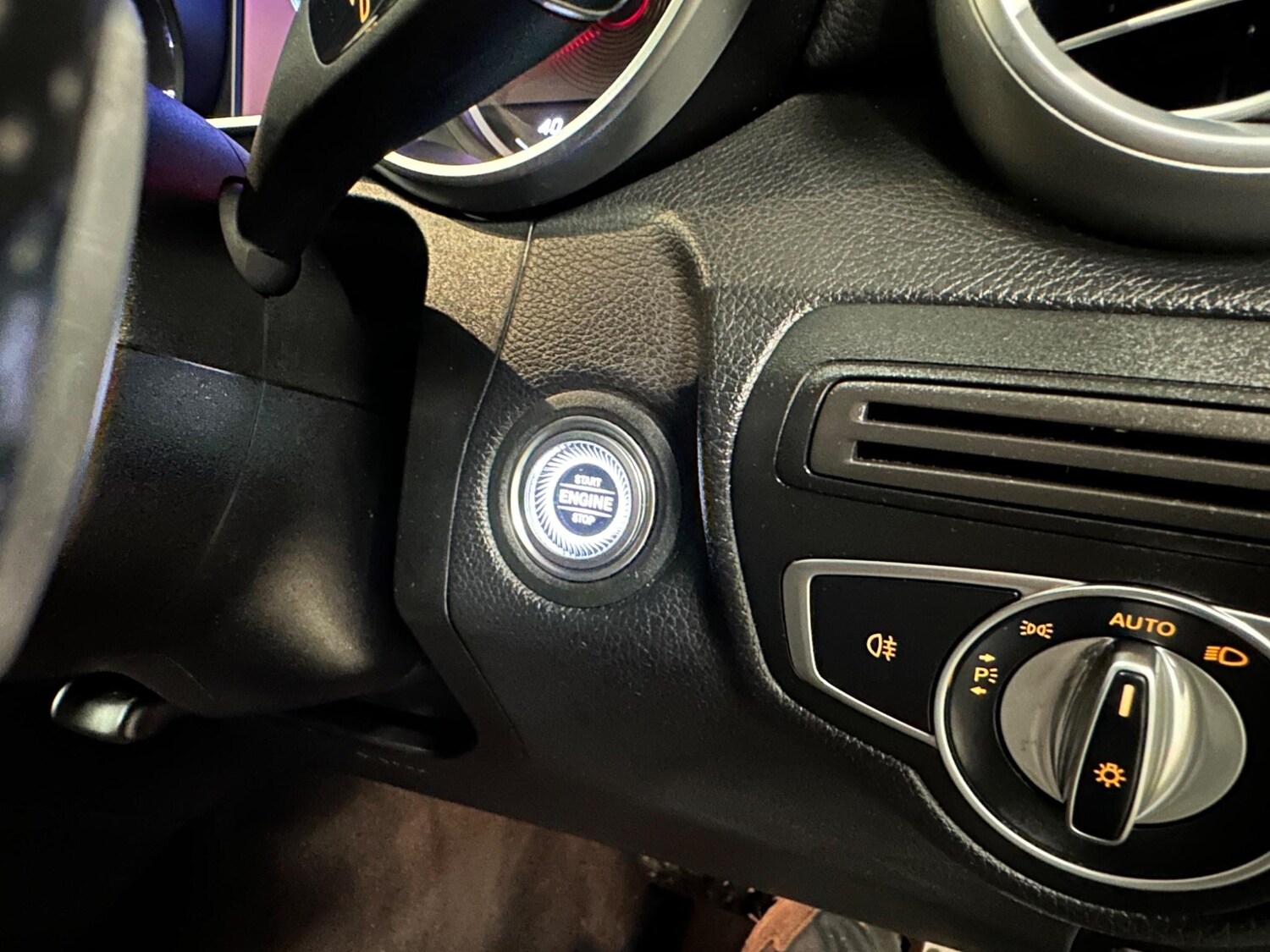 Used Mercedes-Benz GLC 2020 for sale - 77723919: Photo 60