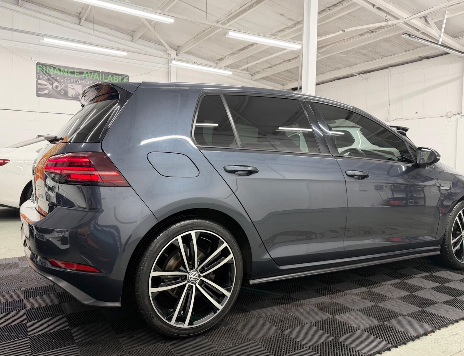 Used Volkswagen Golf 2017 for sale - 78036278: Photo 20