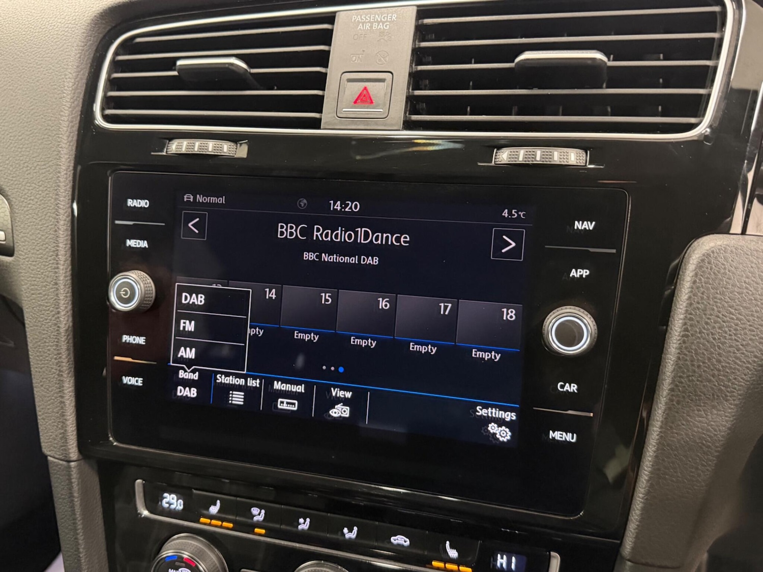 Used Volkswagen Golf 2017 for sale - 78036278: Photo 36