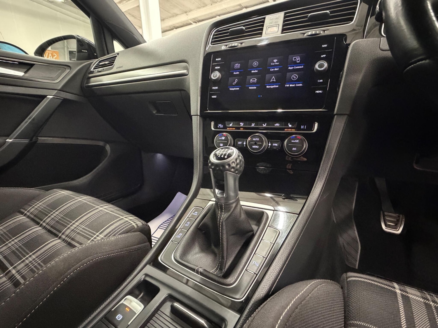 Used Volkswagen Golf 2017 for sale - 78036278: Photo 40