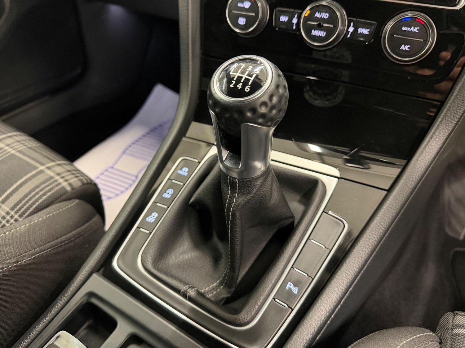 Used Volkswagen Golf 2017 for sale - 78036278: Photo 42