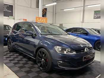 Volkswagen - Golf