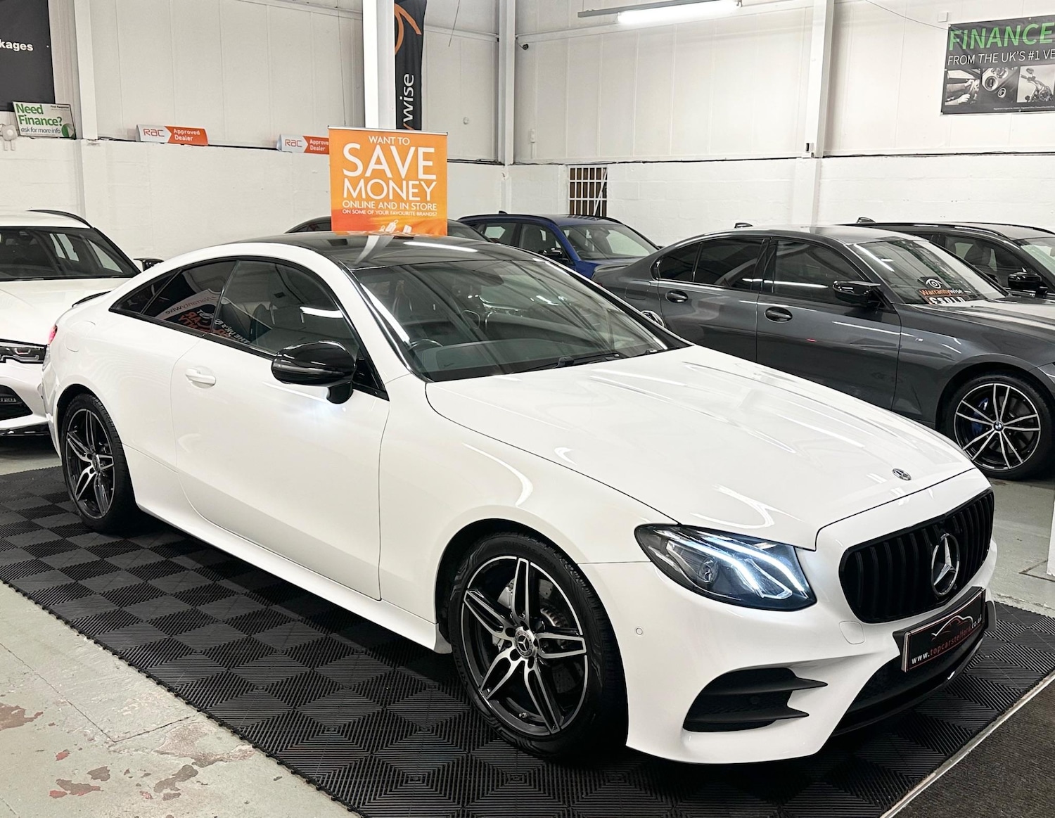 Used Mercedes-Benz E Class for sale - 77306199: Photo 34