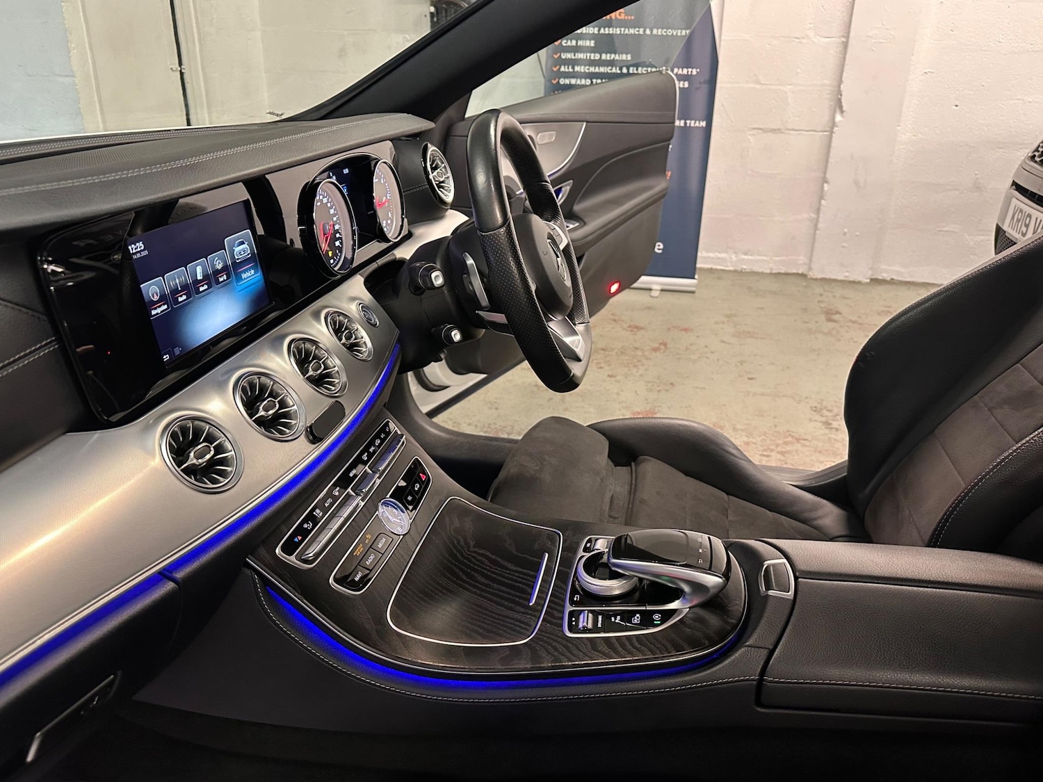 Used Mercedes-Benz E Class for sale - 77306199: Photo 44