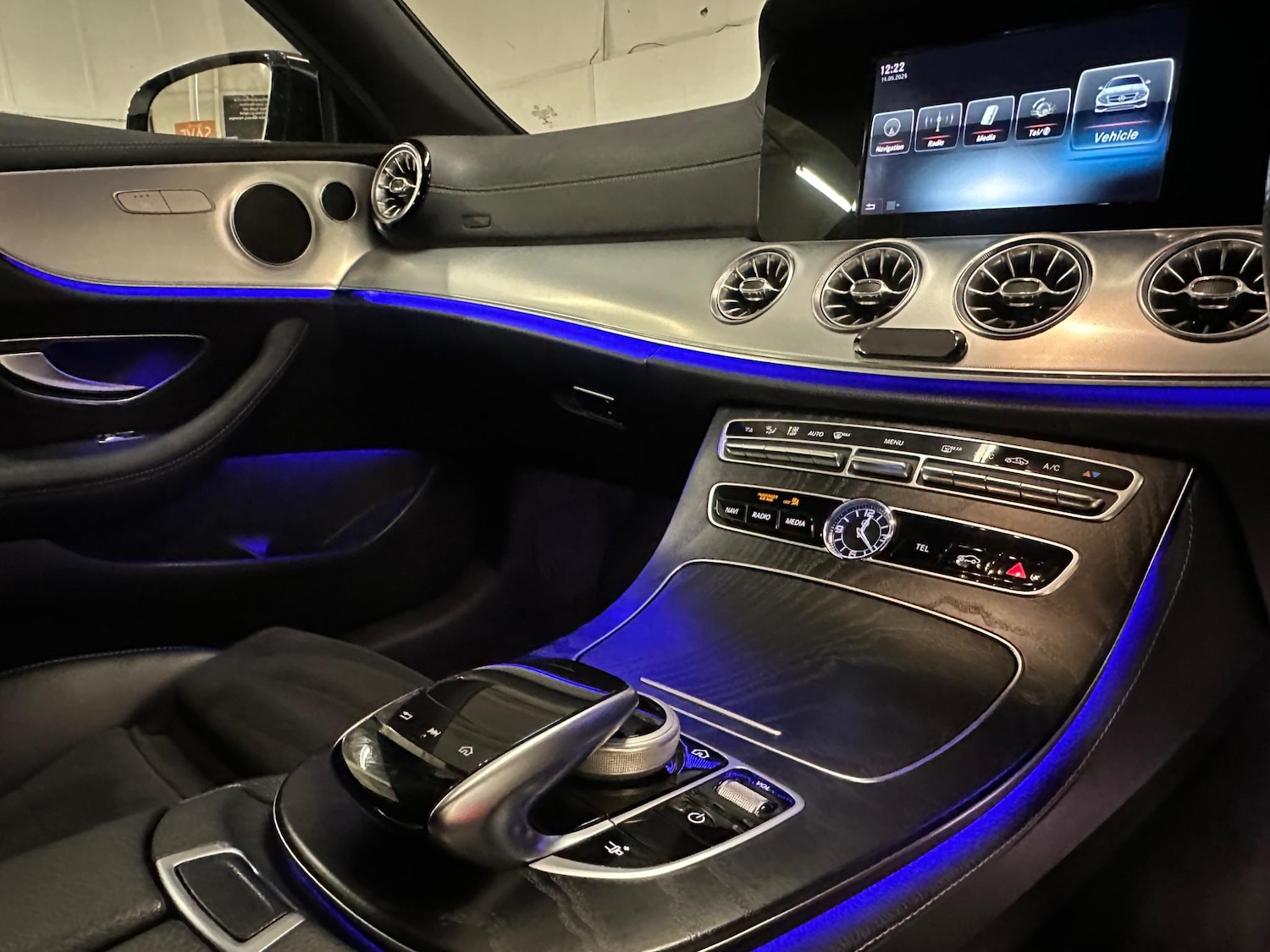 Used Mercedes-Benz E Class for sale - 77306199: Photo 49