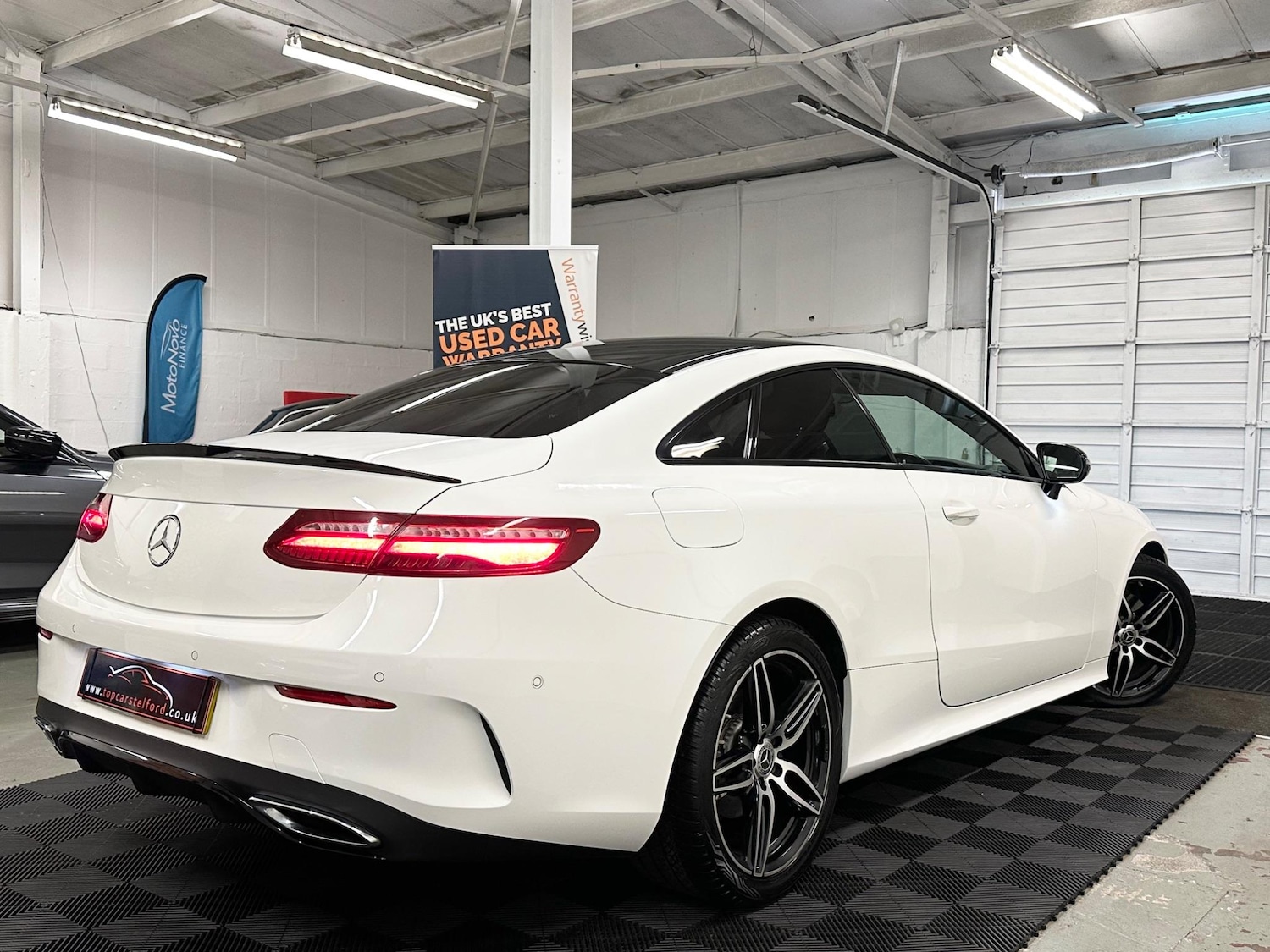 Used Mercedes-Benz E Class for sale - 77306199: Photo 65