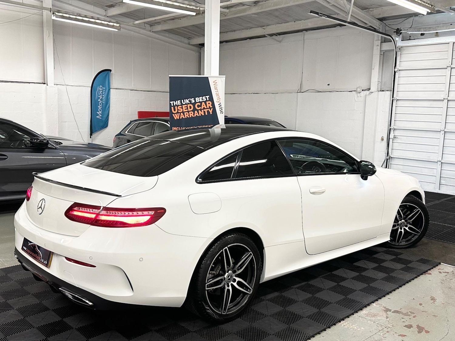 Used Mercedes-Benz E Class for sale - 77306199: Photo 66