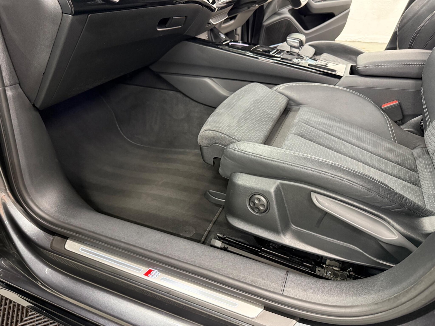 Used Audi A4 Avant 2021 for sale - 77067249: Photo 54