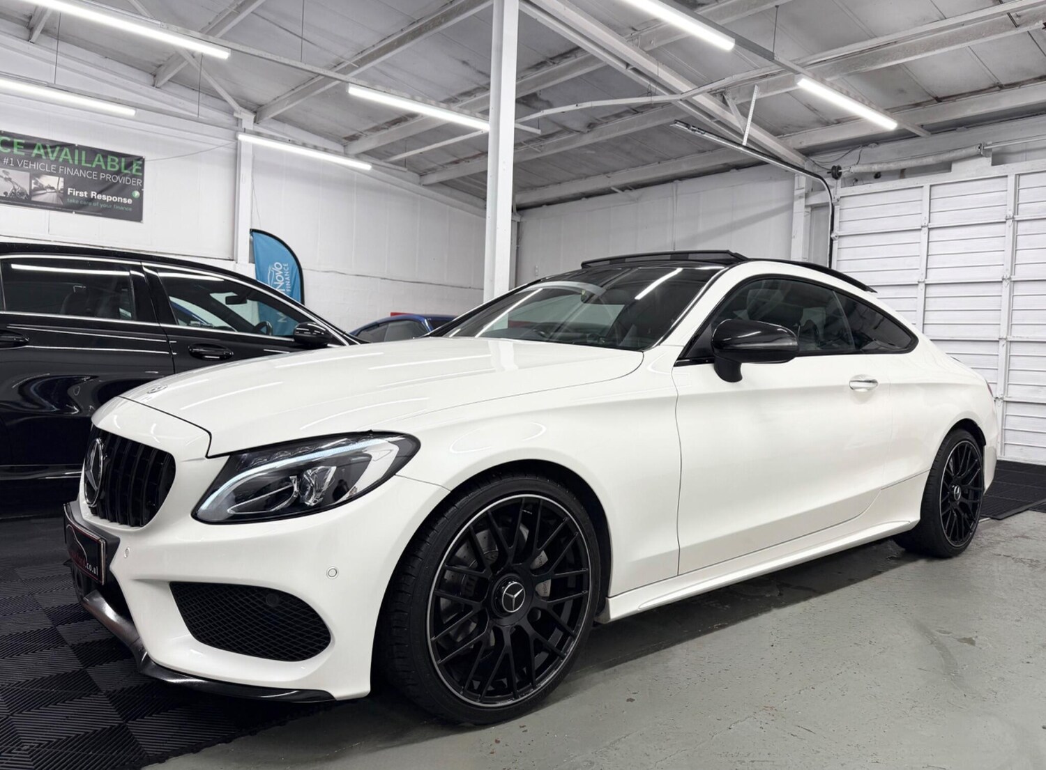 Used Mercedes-Benz C Class 2018 for sale - 76549090: Photo 11