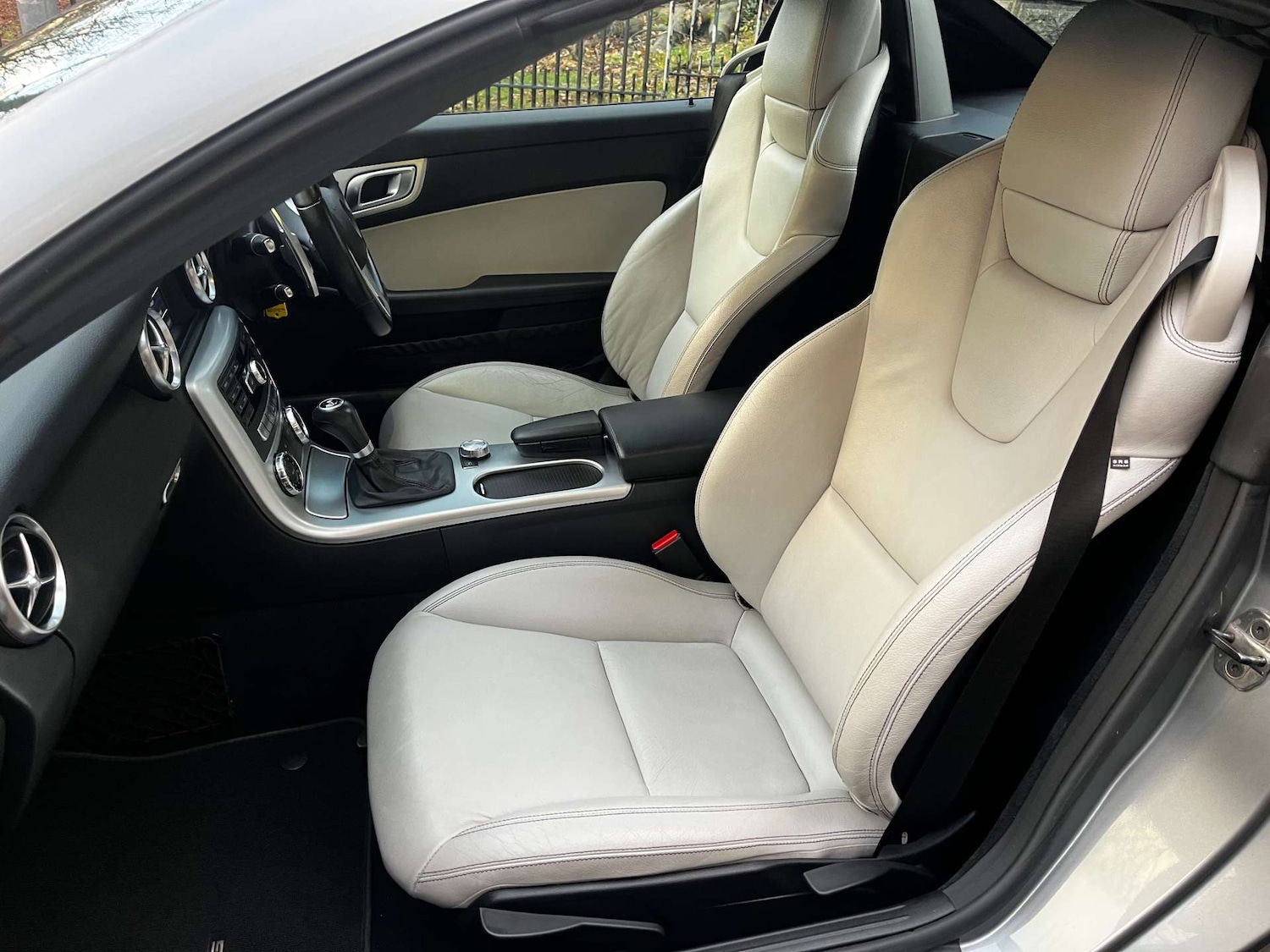 Used Mercedes-Benz SLK 2013 for sale - 77128577: Photo 10