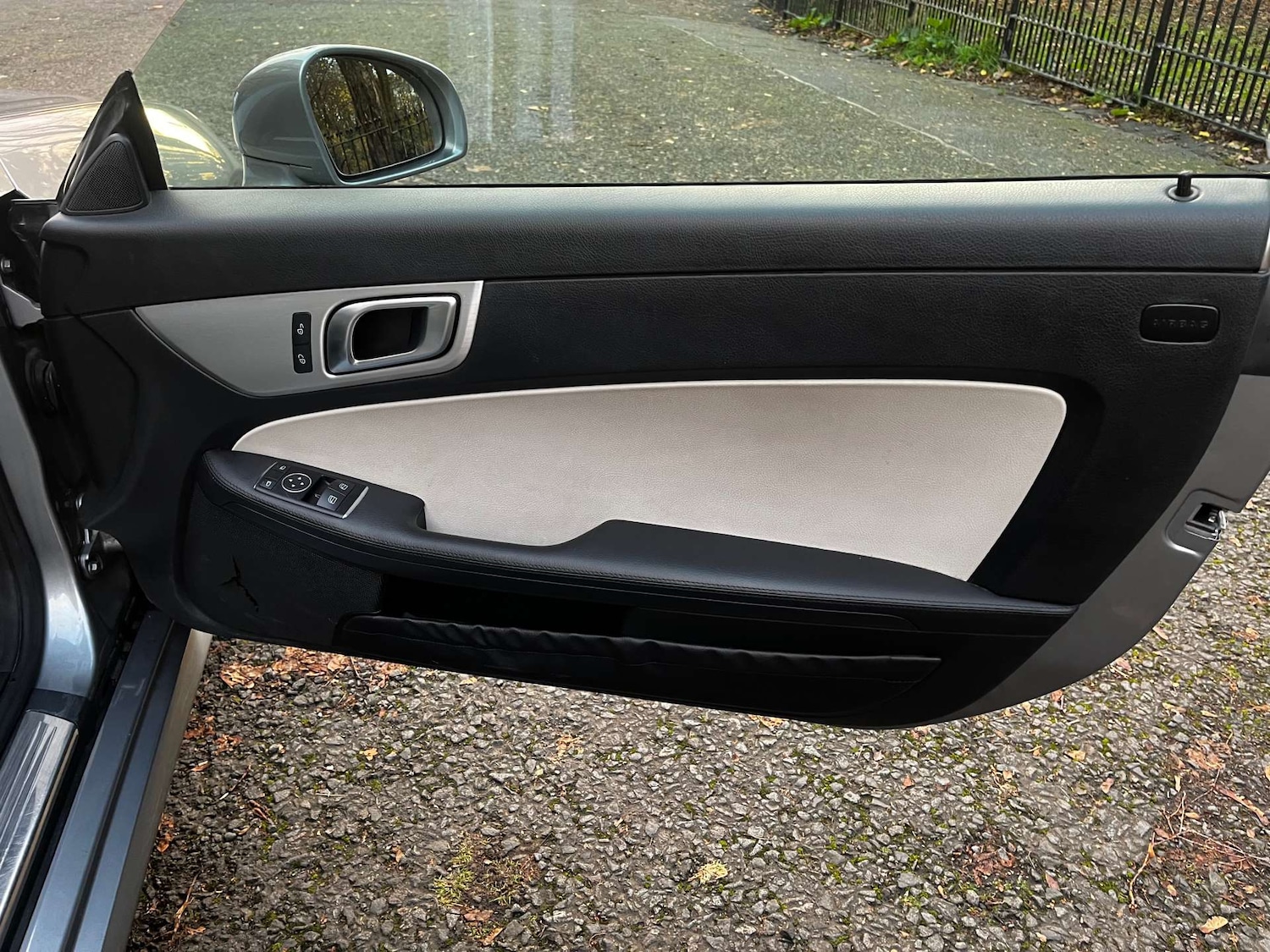 Used Mercedes-Benz SLK 2013 for sale - 77128577: Photo 38