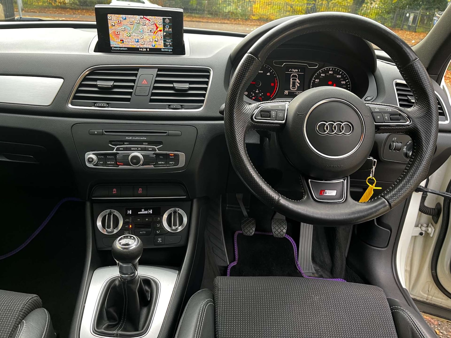 Used Audi Q3 2012 for sale - 77128549: Photo 13