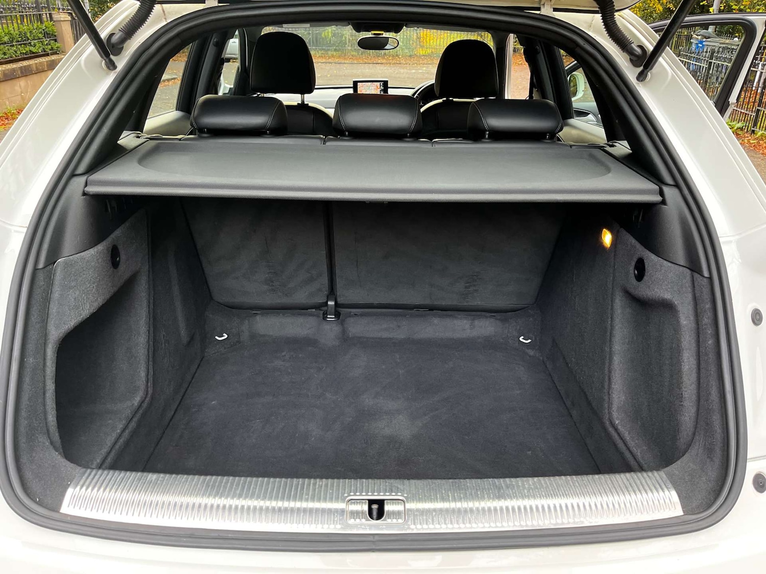 Used Audi Q3 2012 for sale - 77128549: Photo 44