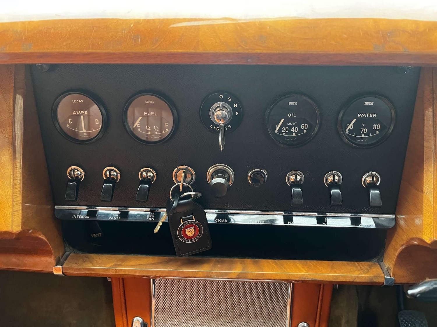 Used Jaguar Mark II 1964 for sale - 77128557: Photo 21