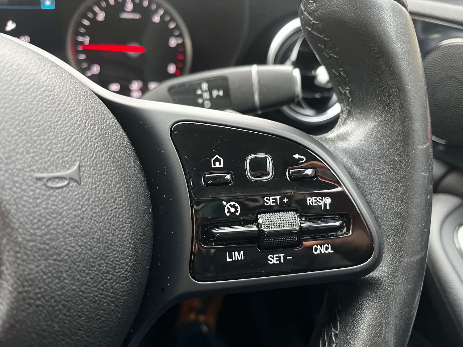 Used Mercedes-Benz C Class 2019 for sale - 76462082: Photo 37