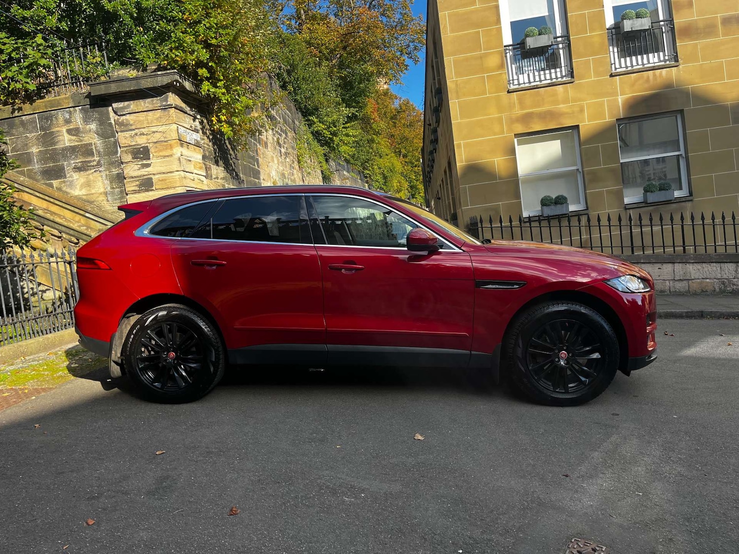 Used Jaguar F-Pace 2017 for sale - 76462011: Photo 6