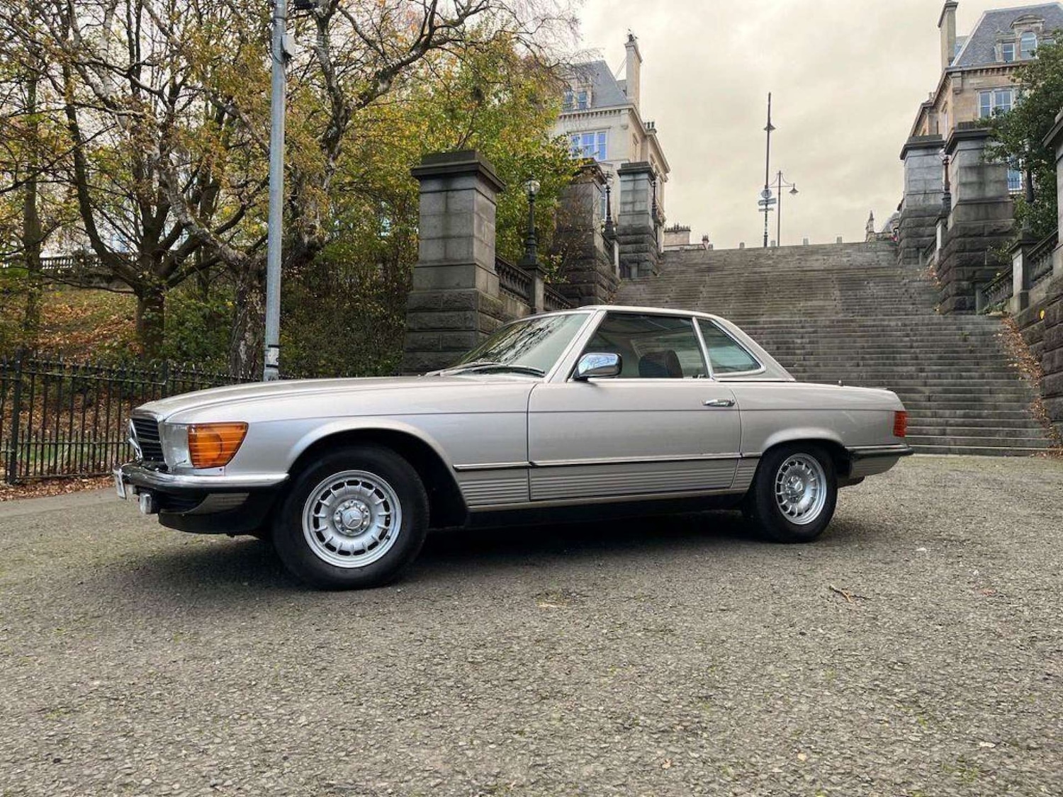 Used Mercedes-Benz 280 SL 1984 for sale - 76462114: Photo 1