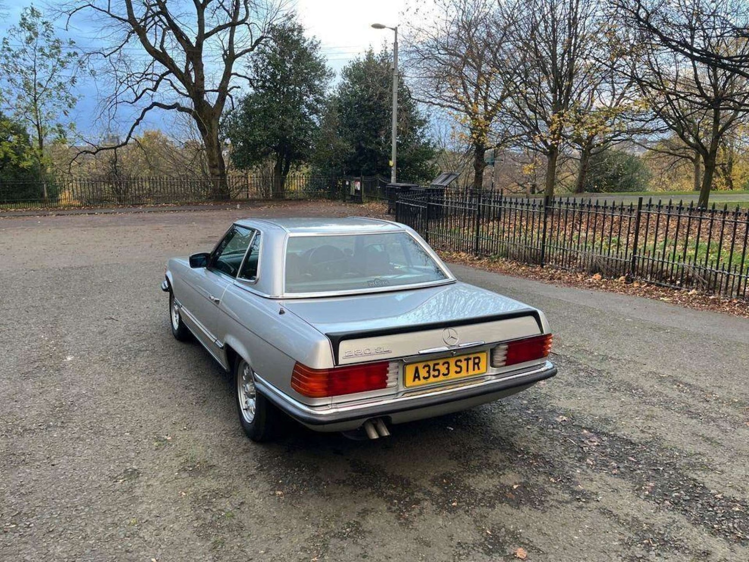 Used Mercedes-Benz 280 SL 1984 for sale - 76462114: Photo 24