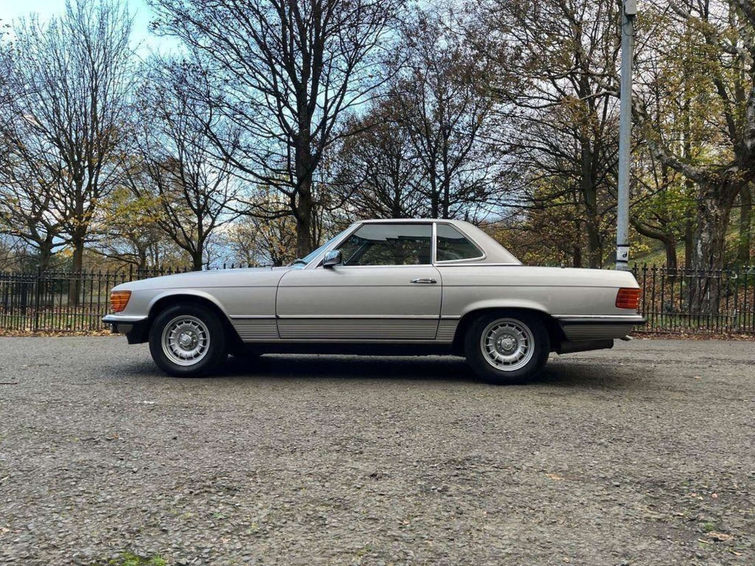 Used Mercedes-Benz 280 SL 1984 for sale - 76462114: Photo 38
