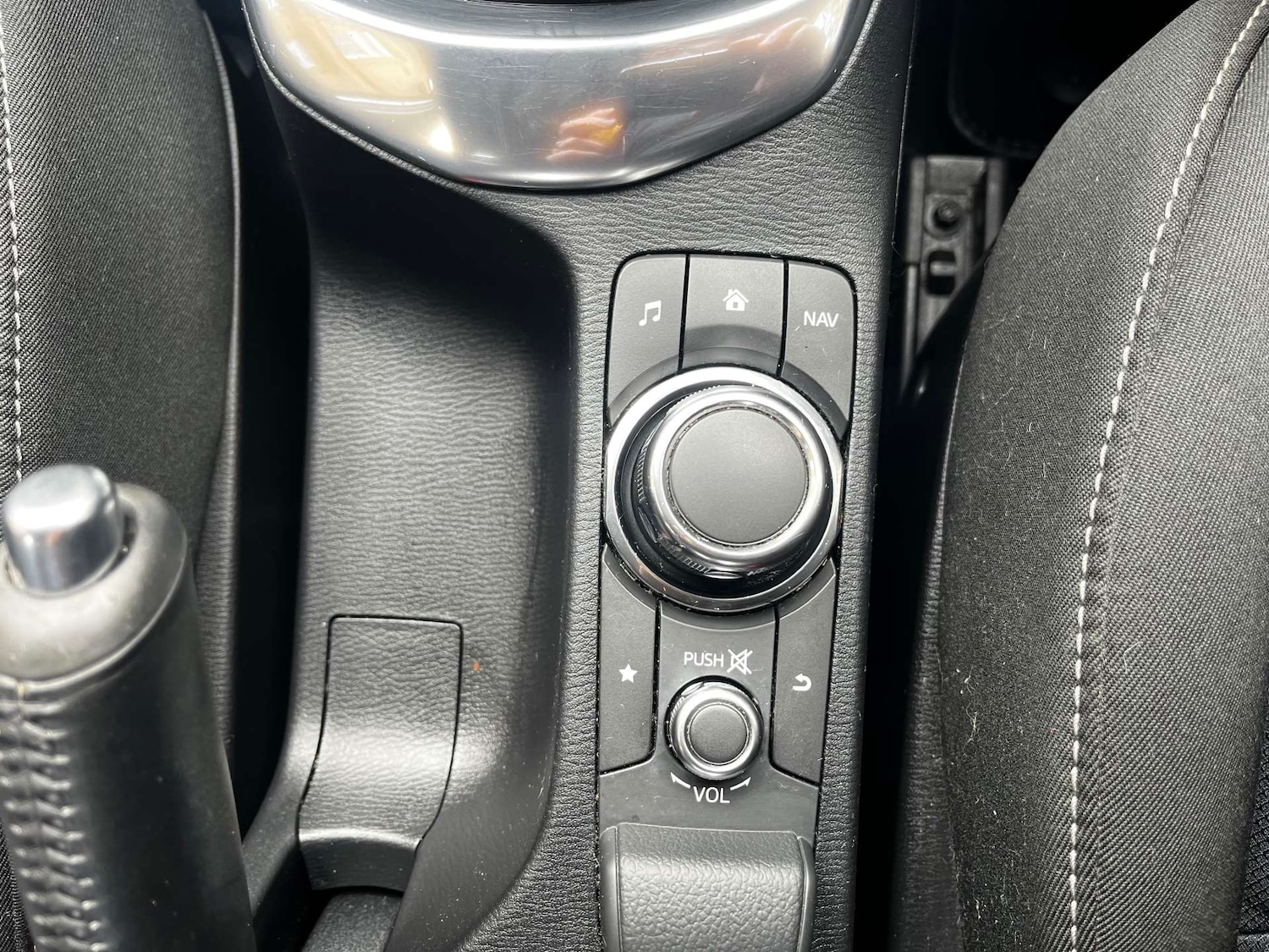 Used Mazda Mazda2 2016 for sale - 76462007: Photo 39