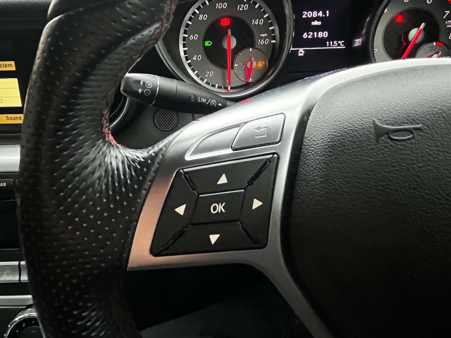 Used Mercedes-Benz SLK 2012 for sale - 77584005: Photo 37