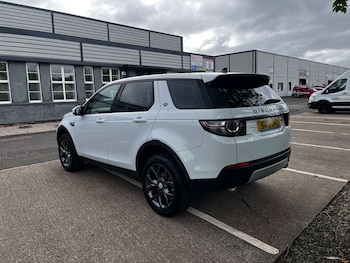 Used Land Rover Discovery Sport 2015 for sale - 79081951: Photo