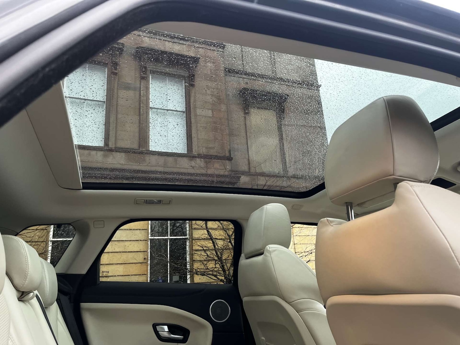 Used Land Rover Range Rover Evoque 2015 for sale - 77618903: Photo 9