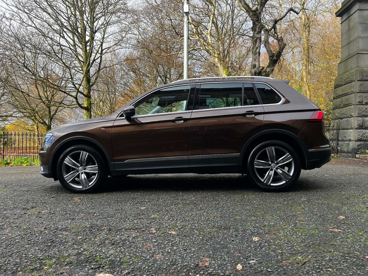 Used Volkswagen Tiguan 2017 for sale - 77128578: Photo 2