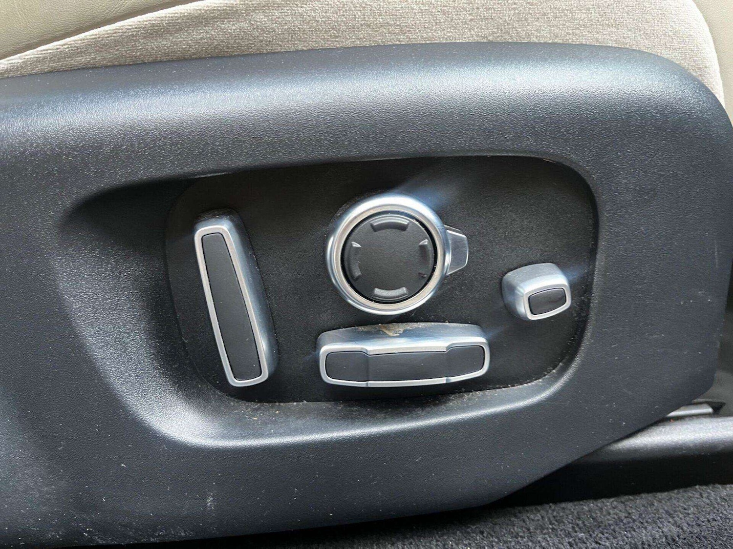 Used Land Rover Range Rover Velar 2017 for sale - 76462076: Photo 62