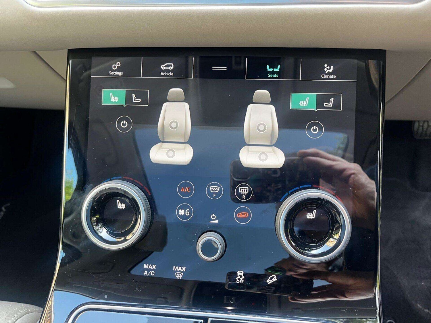 Used Land Rover Range Rover Velar 2017 for sale - 77128523: Photo 61