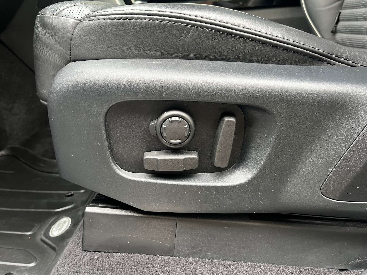 Used Land Rover Discovery 2019 for sale - 76462009: Photo 57