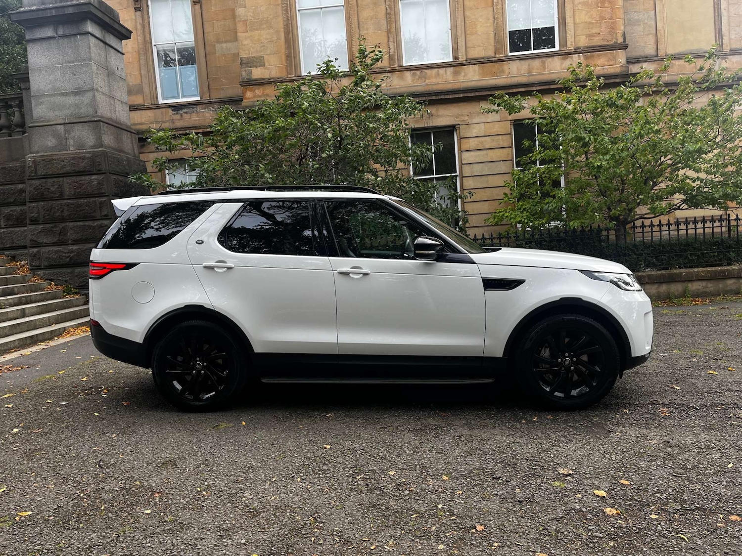 Used Land Rover Discovery 2019 for sale - 76462009: Photo 6