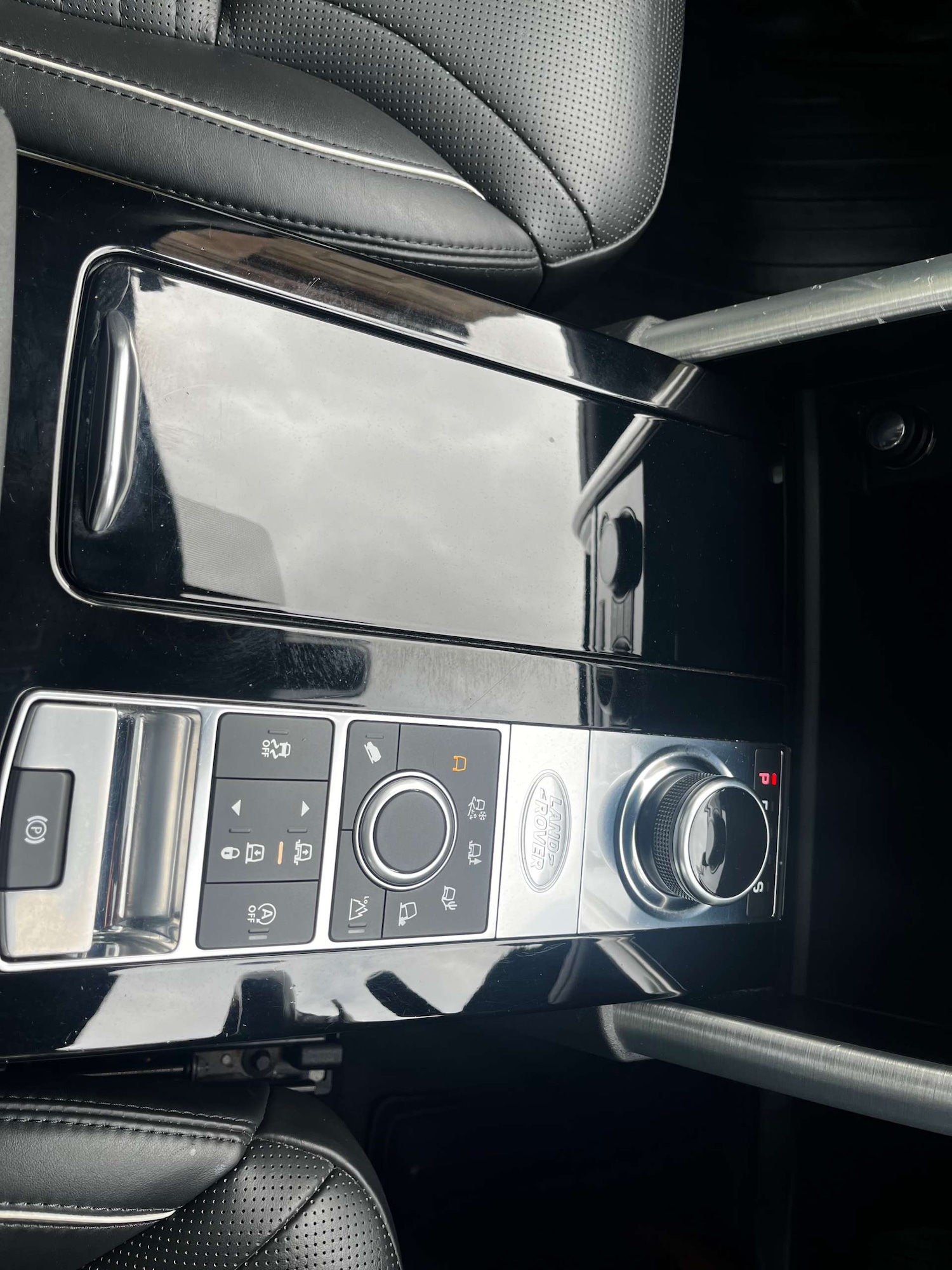 Used Land Rover Discovery 2019 for sale - 76462009: Photo 68