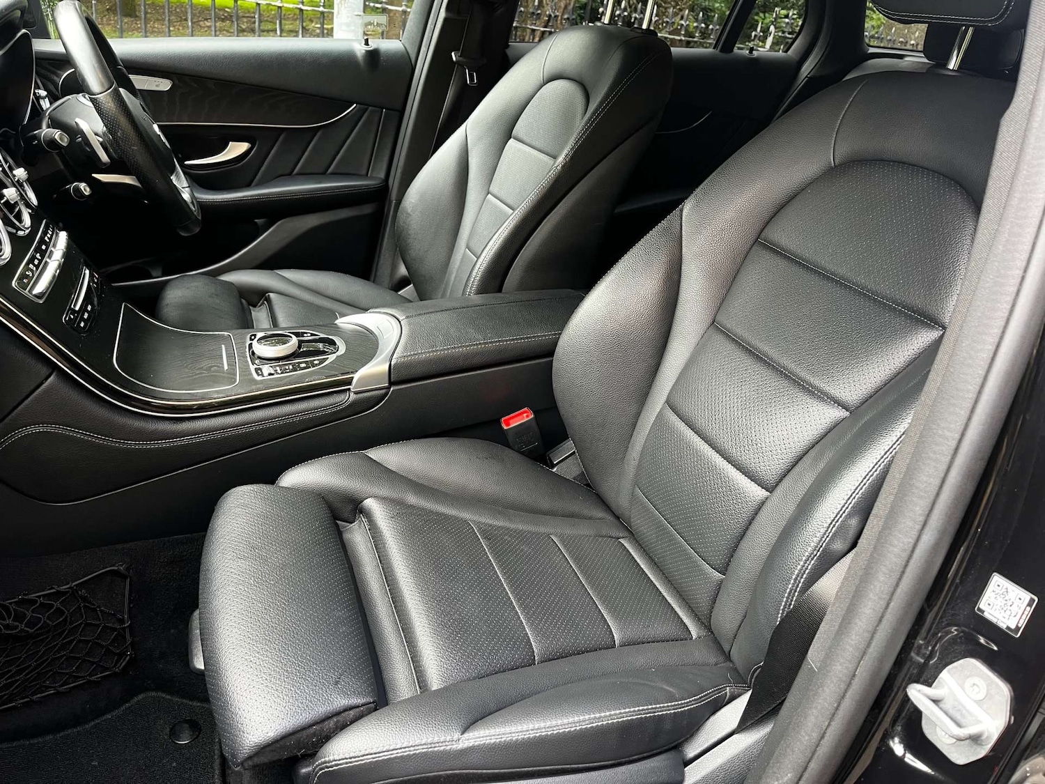 Used Mercedes-Benz GLC 2018 for sale - 76462025: Photo 34