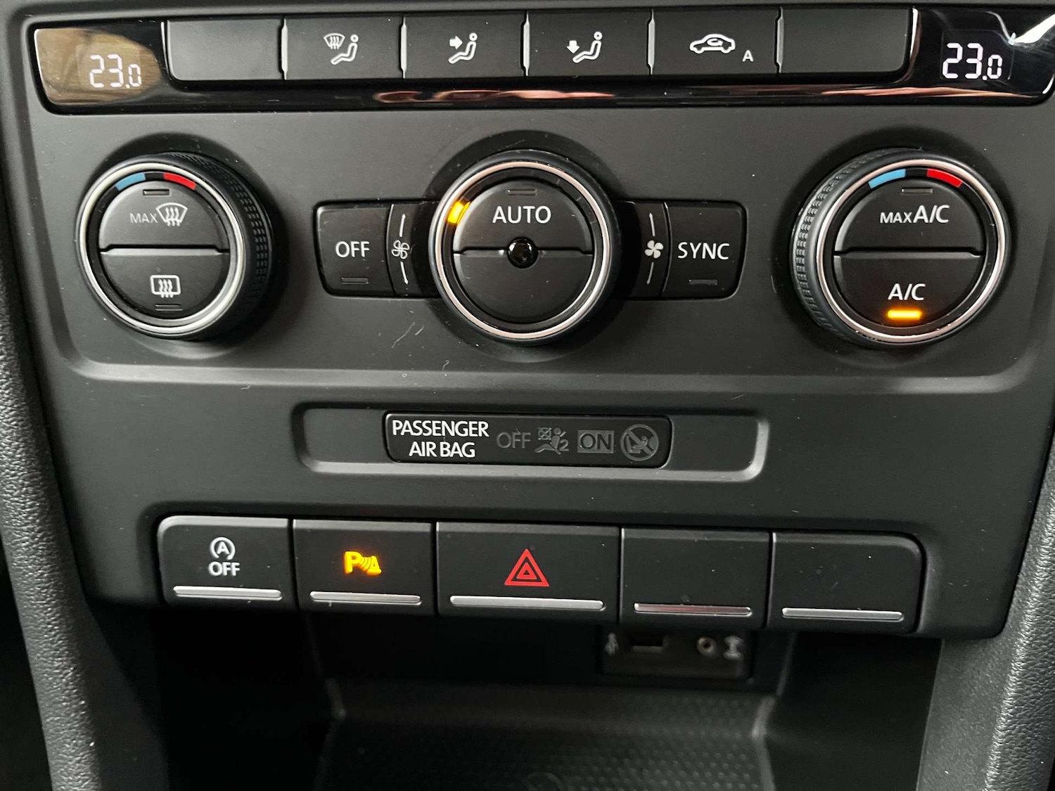 Used Volkswagen Beetle 2016 for sale - 76509327: Photo 15