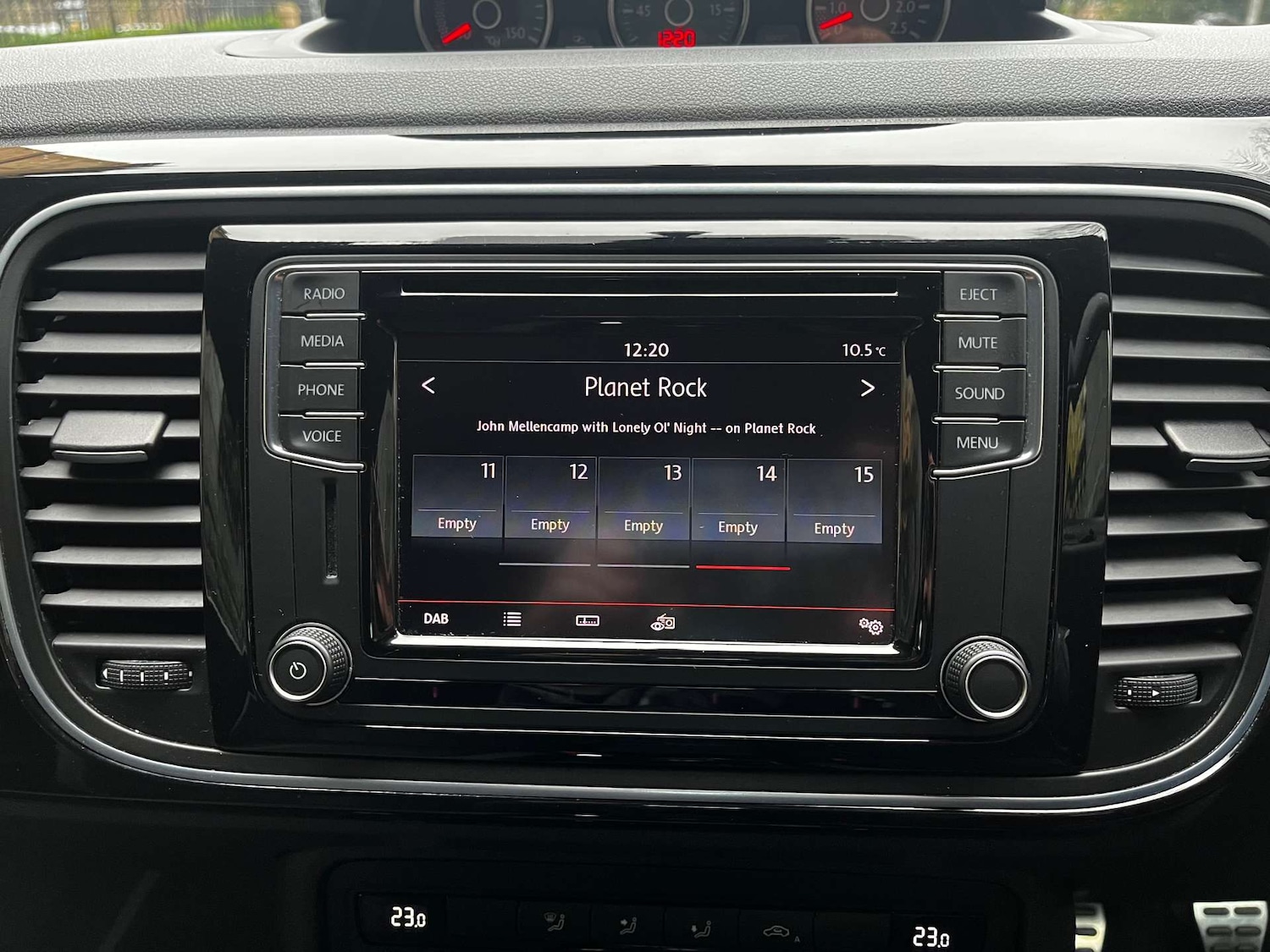 Used Volkswagen Beetle 2016 for sale - 76509327: Photo 42