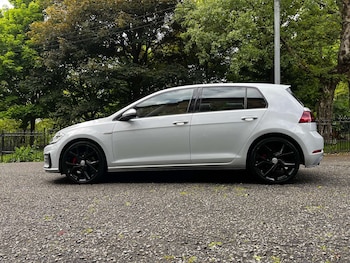 Used Volkswagen Golf 2017 for sale - 78555343: Photo