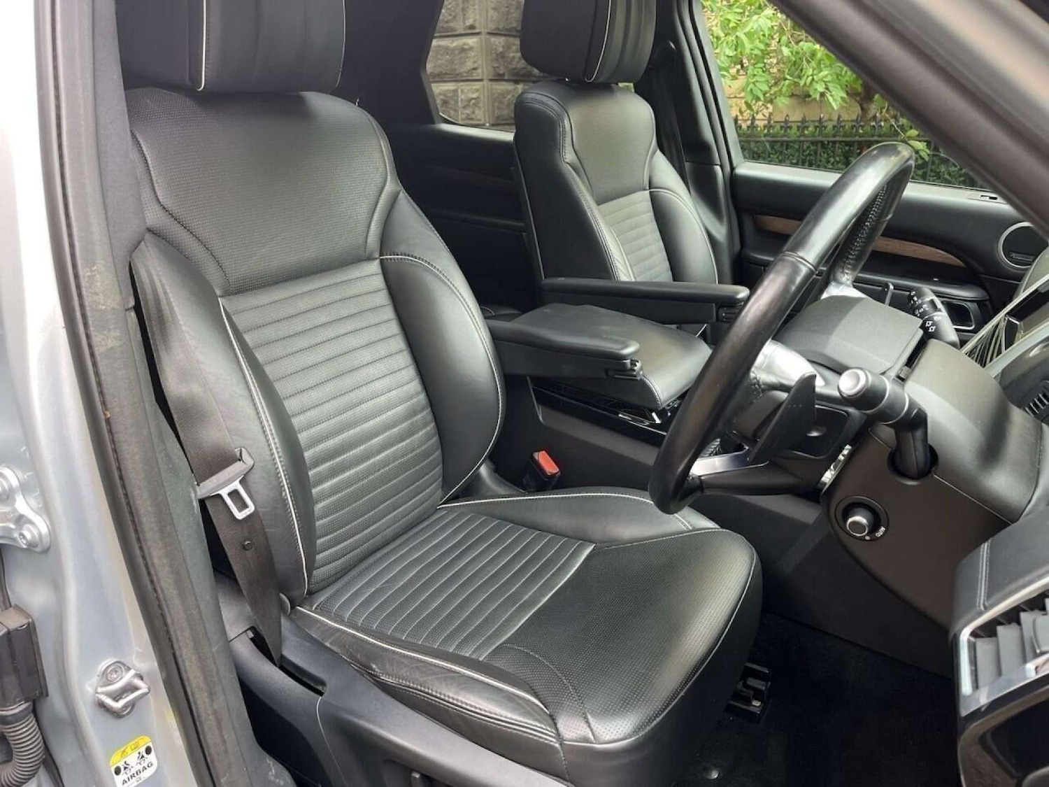 Used Land Rover Discovery 2017 for sale - 76462041: Photo 23