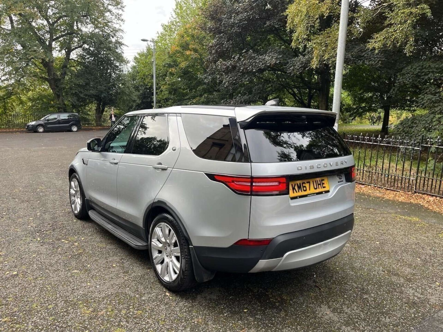 Used Land Rover Discovery 2017 for sale - 76462041: Photo 30