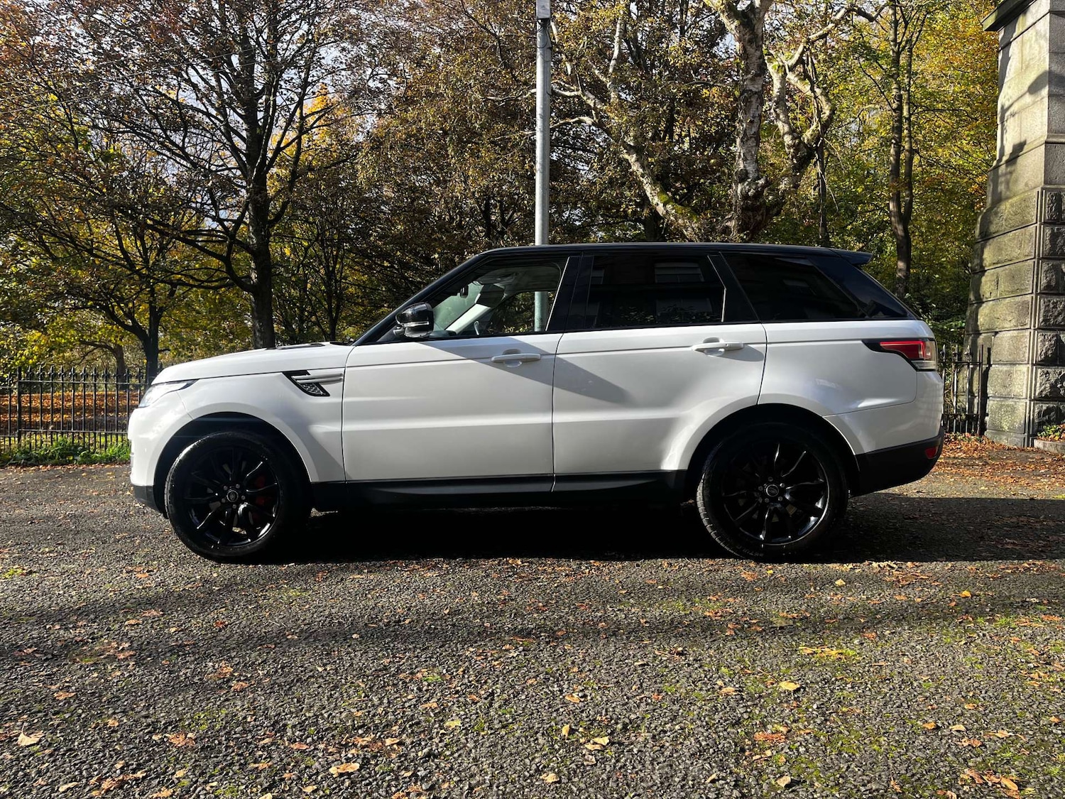 Used Land Rover Range Rover Sport 2016 for sale - 77128555: Photo 2