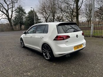 Used Volkswagen Golf 2017 for sale - 77604053: Photo