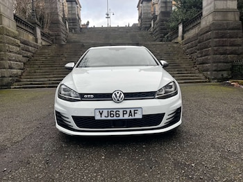 Used Volkswagen Golf 2017 for sale - 77604053: Photo