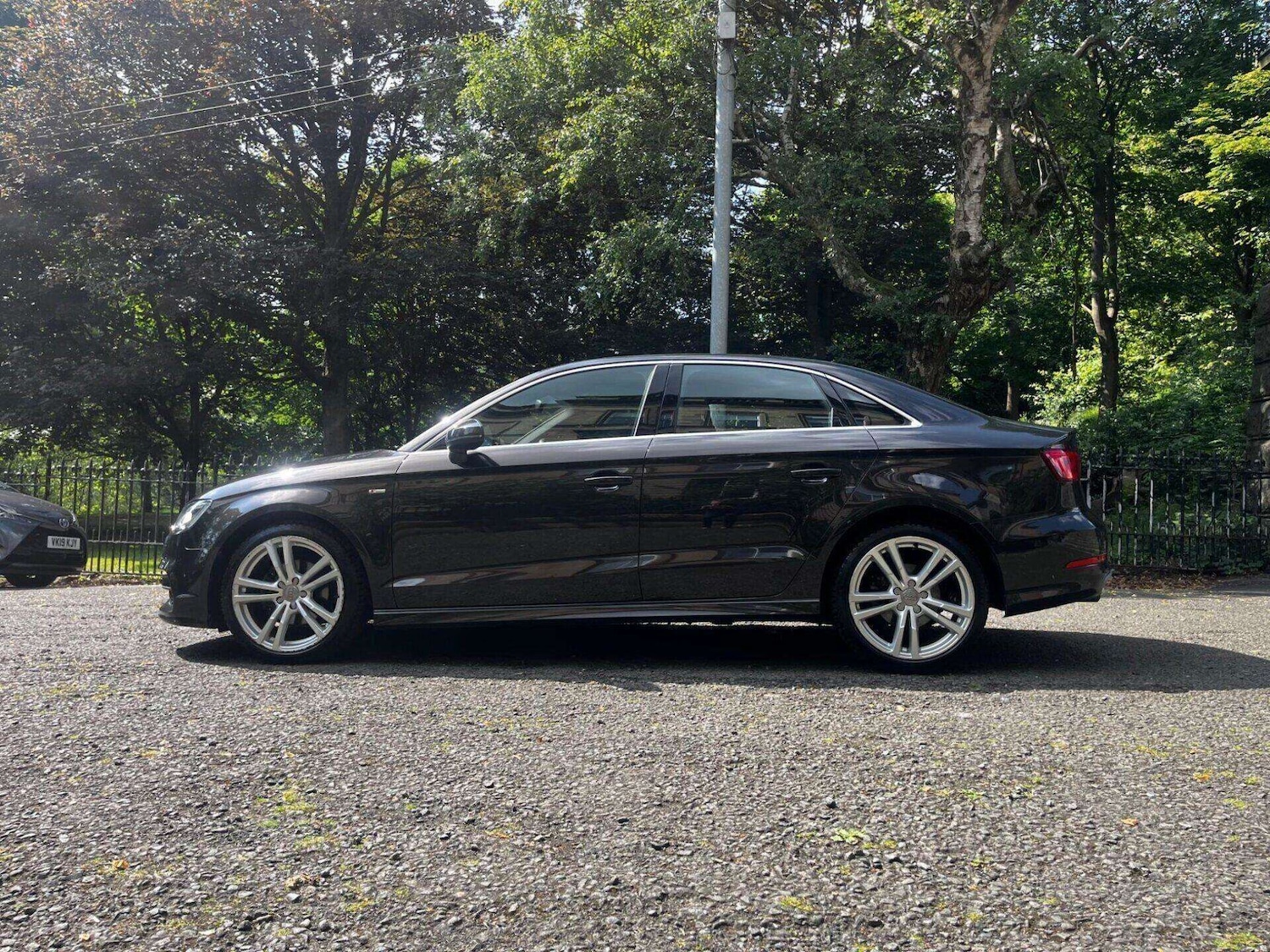 Used Audi A3 2015 for sale - 77128522: Photo 2