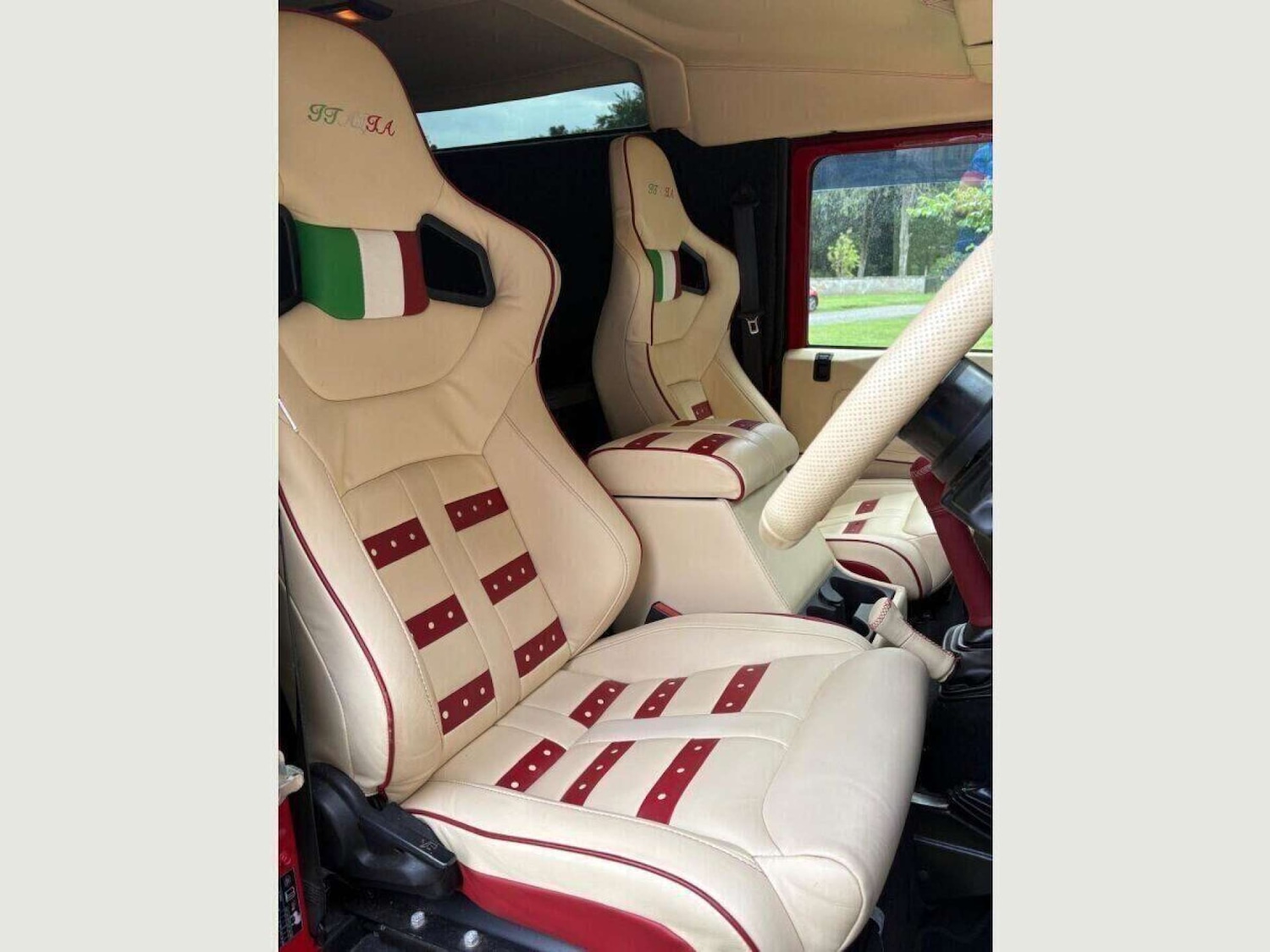 Used Land Rover Defender 2015 for sale - 76462010: Photo 10